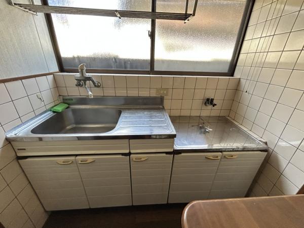 中古戸建 新居浜市西の土居町１丁目9-23 JR予讃線新居浜駅 380万円