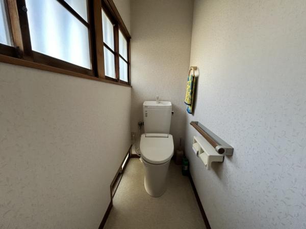 中古戸建 新居浜市西の土居町１丁目9-23 JR予讃線新居浜駅 380万円