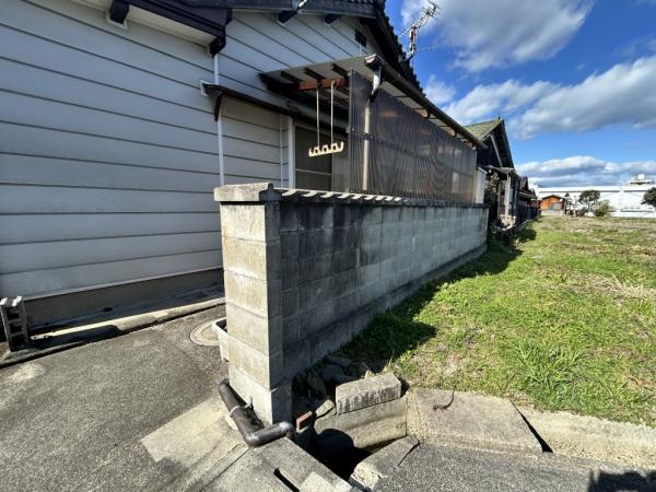 中古戸建 新居浜市西の土居町１丁目9-23 JR予讃線新居浜駅 380万円