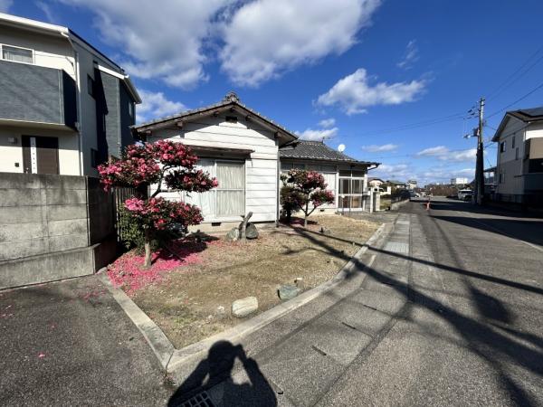 中古戸建 新居浜市西の土居町１丁目9-23 JR予讃線新居浜駅 380万円