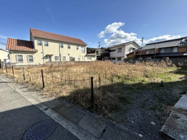 土地 新居浜市中須賀町２丁目 JR予讃線新居浜駅 700万円