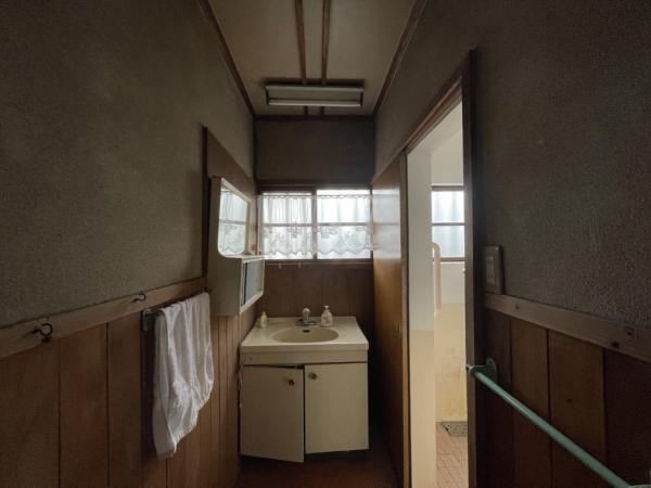 中古戸建 西条市丹原町石経842-1 JR予讃線玉之江駅 205万円