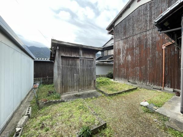 中古戸建 西条市丹原町石経842-1 JR予讃線玉之江駅 205万円