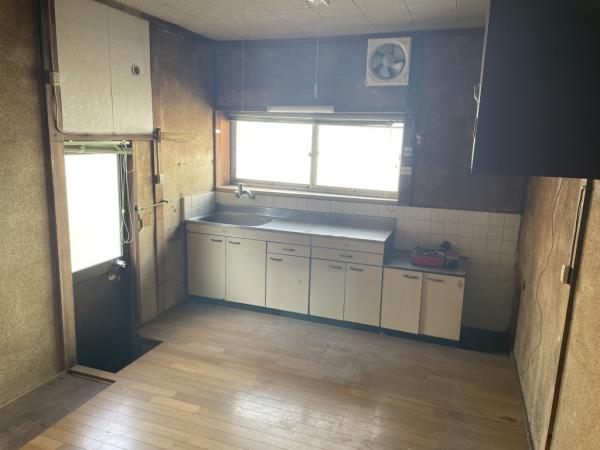 中古戸建 今治市横田町２丁目1-14 JR予讃線伊予富田駅 530万円