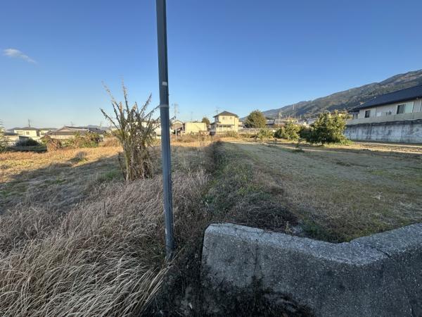 【不動産販売　愛媛総合】12153　土地　四国中央市中曽根町 現地土地写真 