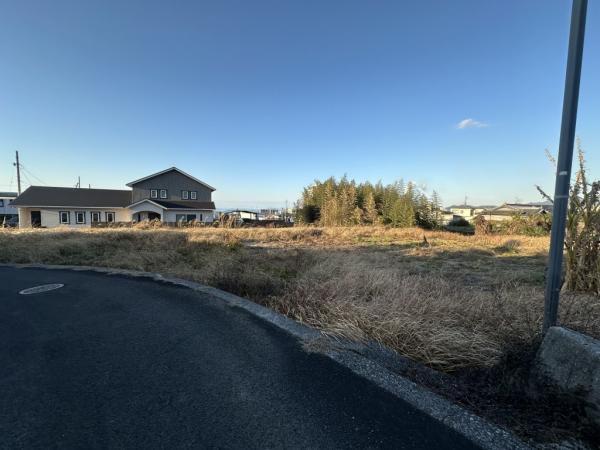 【不動産販売　愛媛総合】12153　土地　四国中央市中曽根町 現地土地写真 