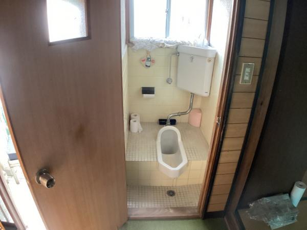 【不動産販売　愛媛総合】12168　中古住宅　新居浜市宇高町5丁目 トイレ 