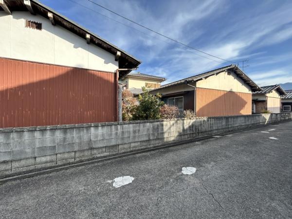 土地 新居浜市田の上２丁目14-28 JR予讃線多喜浜駅 780万円