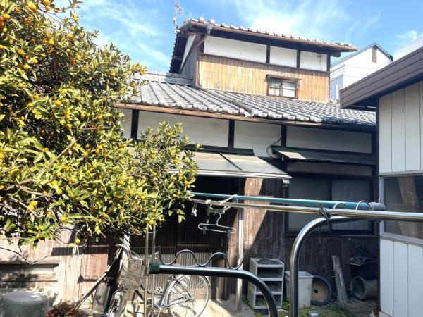 中古戸建 今治市蔵敷町1丁目14-8 JR予讃線今治駅 580万円