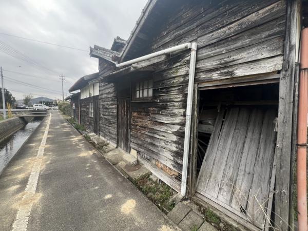 土地 今治市新谷24-2 JR予讃線伊予富田駅 680万円