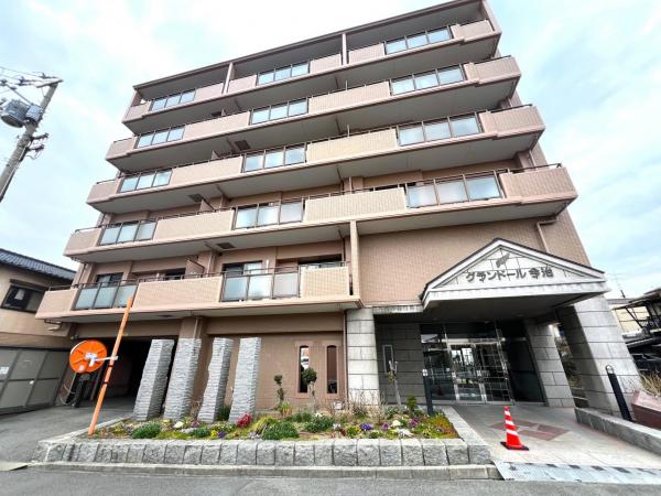 中古マンション 今治市東門町２丁目 JR予讃線今治駅 900万円