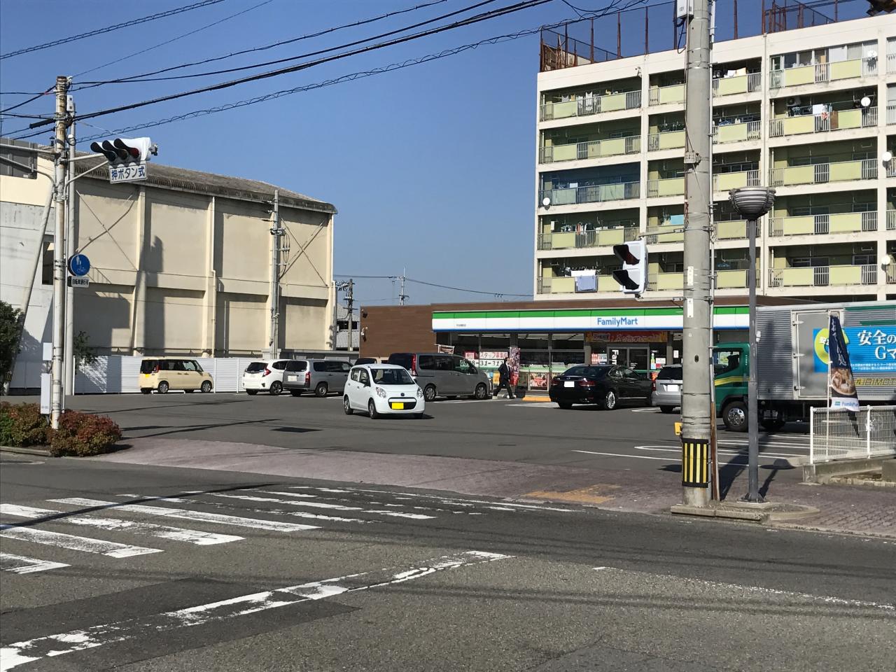 ファミリーマート 今治城前店