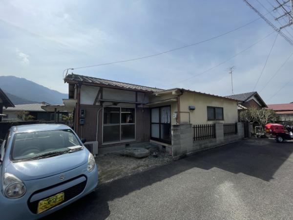 中古戸建 西条市福武甲2136-4 JR予讃線伊予西条駅 450万円