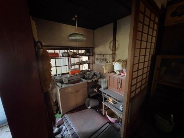 【不動産販売　愛媛総合】11965+12243　中古住宅　新居浜市東雲町1丁目 その他内観 