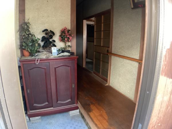 【不動産販売　愛媛総合】11965+12243　中古住宅　新居浜市東雲町1丁目 玄関 