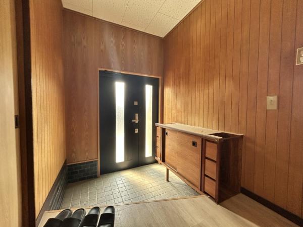 中古戸建 新居浜市中村２丁目1-36 JR予讃線新居浜駅 1,200万円