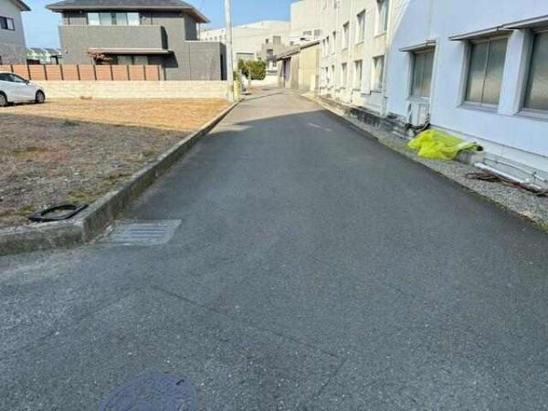 土地 西条市神拝甲 JR予讃線伊予西条駅 1,400万円