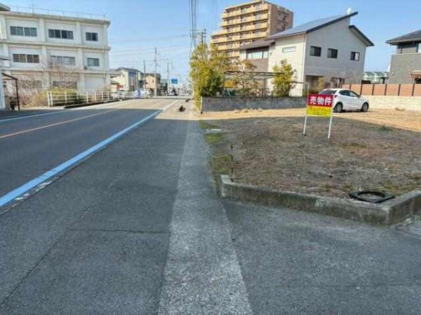 土地 西条市神拝甲 JR予讃線伊予西条駅 1,400万円