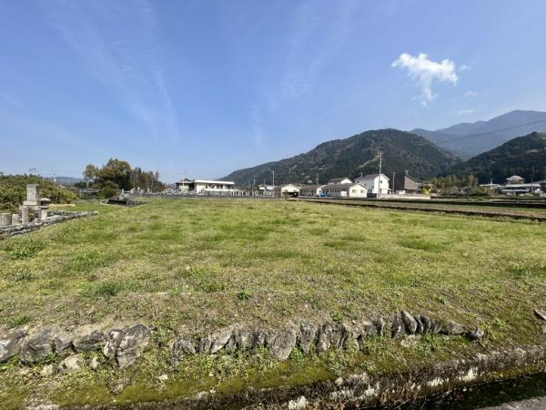 土地 新居浜市角野新田町２丁目 JR予讃線新居浜駅 80万円