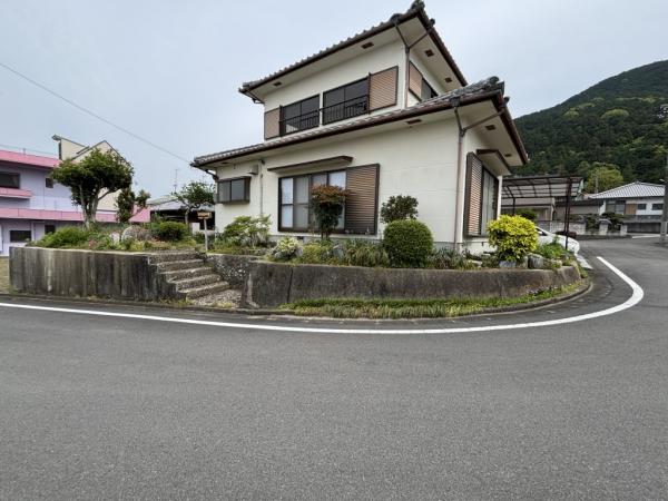 中古戸建 四国中央市豊岡町大町2540-3 JR予讃線伊予寒川駅 1,080万円