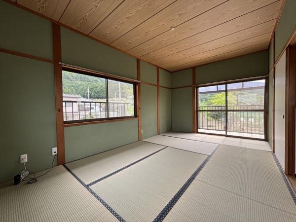 中古戸建 四国中央市豊岡町大町2540-3 JR予讃線伊予寒川駅 1,080万円