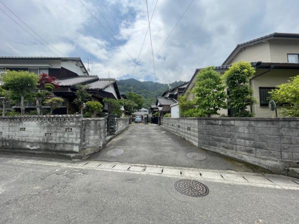 土地 西条市福武甲632-7 JR予讃線伊予西条駅 150万円