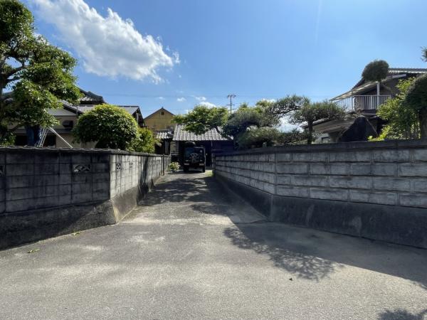 【不動産販売　愛媛総合】11949　中古住宅　西条市河原津新田 現地外観写真 