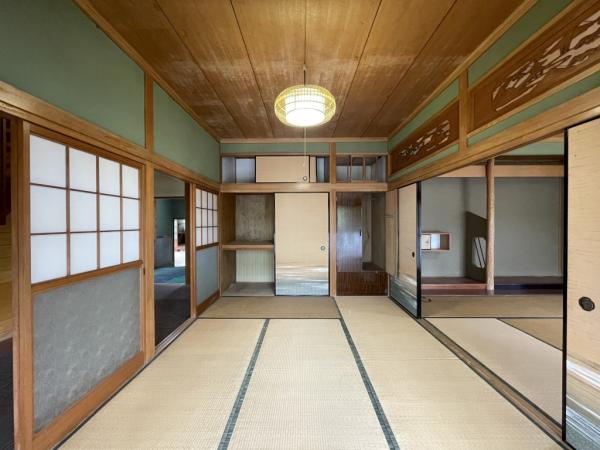中古戸建 西条市河原津新田甲121-2、甲116-2 JR予讃線伊予三芳駅 560万円