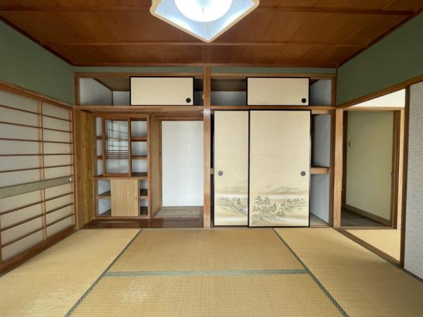 中古戸建 西条市河原津新田甲121-2、甲116-2 JR予讃線伊予三芳駅 560万円