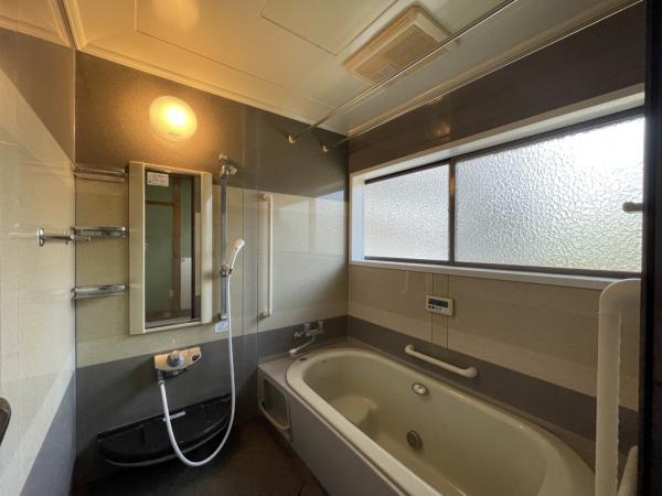 中古戸建 西条市河原津新田甲121-2、甲116-2 JR予讃線伊予三芳駅 560万円