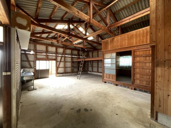 中古戸建 西条市河原津新田甲121-2、甲116-2 JR予讃線伊予三芳駅 560万円