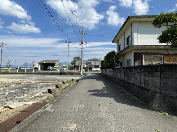 中古戸建 西条市河原津新田甲121-2、甲116-2 JR予讃線伊予三芳駅 630万円