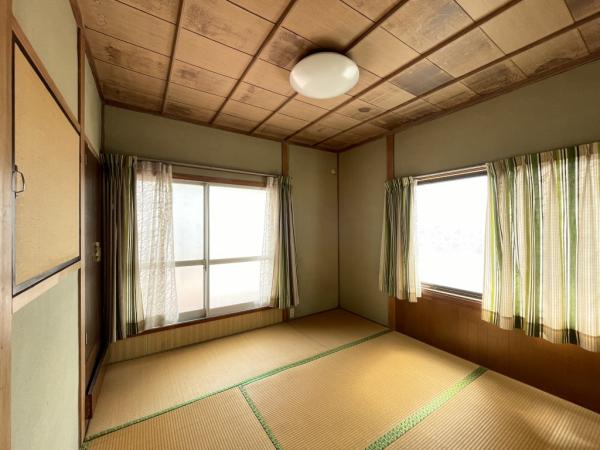 中古戸建 西条市河原津新田甲121-2、甲116-2 JR予讃線伊予三芳駅 560万円