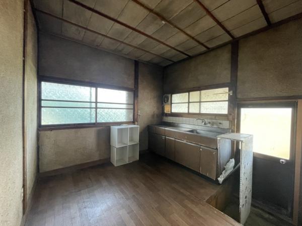 中古戸建 西条市福成寺 JR予讃線伊予三芳駅 350万円