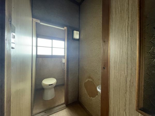 中古戸建 西条市福成寺 JR予讃線伊予三芳駅 350万円