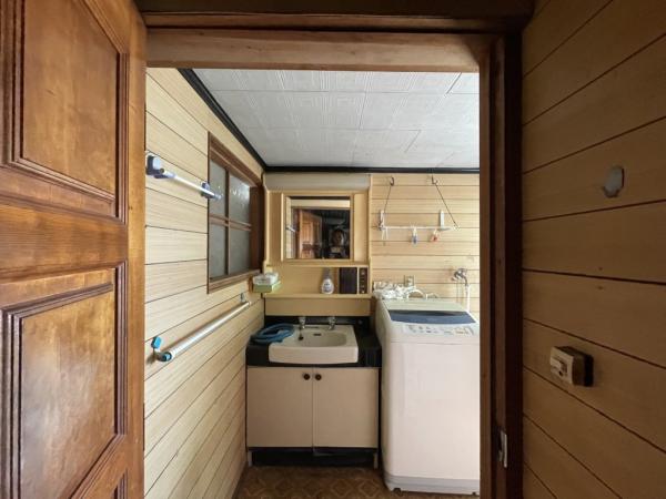中古戸建 西条市氷見乙1733-2 JR予讃線伊予氷見駅 580万円