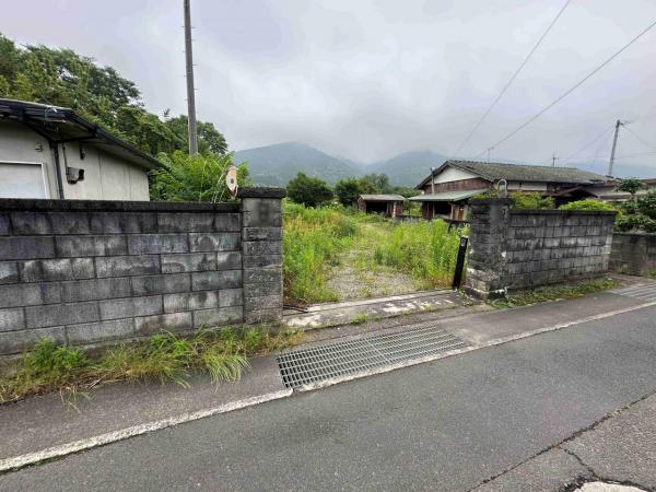 土地 四国中央市土居町野田（住居表示未確定） JR予讃線赤星駅 300万円