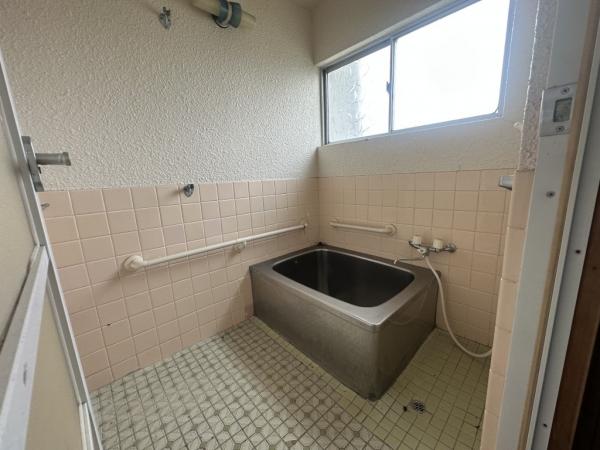 中古戸建 四国中央市寒川町1397-3 JR予讃線伊予寒川駅 550万円