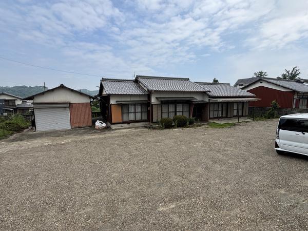 中古戸建 新居浜市萩生2637-8 JR予讃線中萩駅 840万円