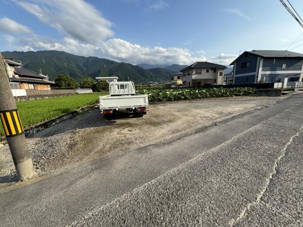土地 四国中央市土居町中村679 JR予讃線伊予土居駅 140万円