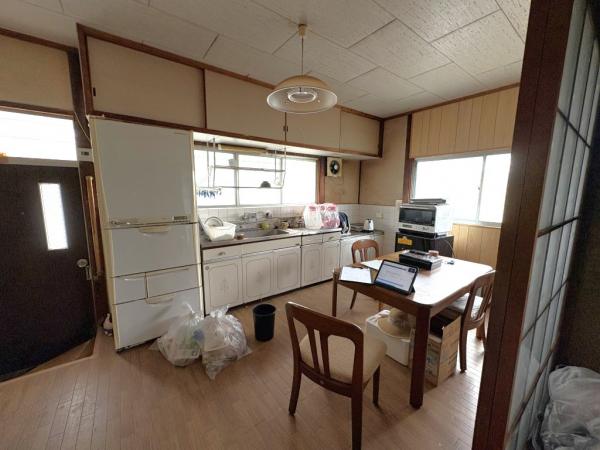 中古戸建 新居浜市田の上４丁目10-30 JR予讃線多喜浜駅 200万円