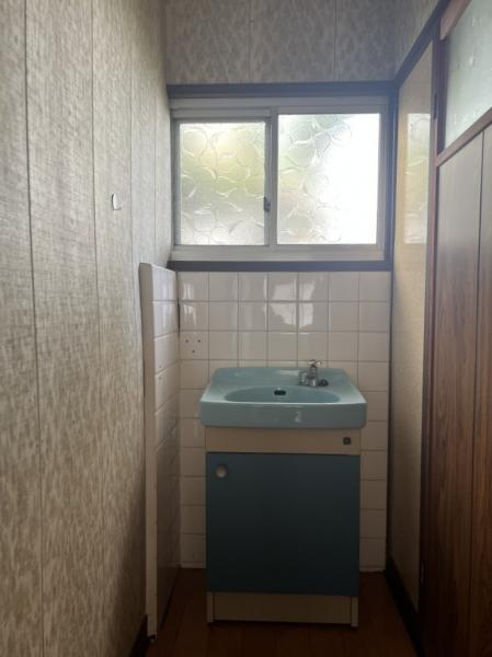 中古戸建 今治市蔵敷町２丁目11-7 JR予讃線今治駅 1,300万円