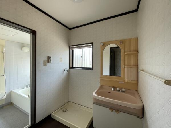 中古戸建 西条市天神1-120 JR予讃線伊予西条駅 1,700万円
