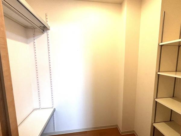 中古マンション 新居浜市庄内町１丁目13-17 JR予讃線新居浜駅 2,200万円