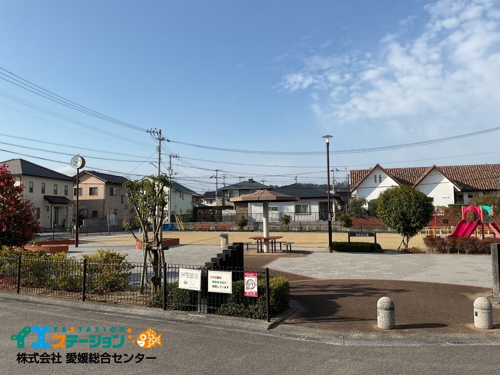 駅前西公園