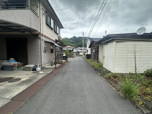 土地 四国中央市川之江町3508-7 JR予讃線川之江駅 200万円