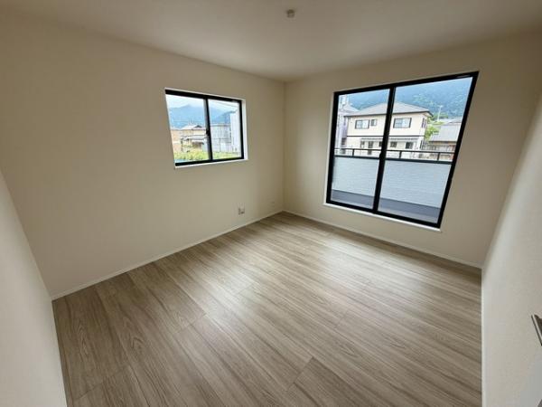 新築戸建 新居浜市土橋２丁目13-34 JR予讃線新居浜駅 2,490万円