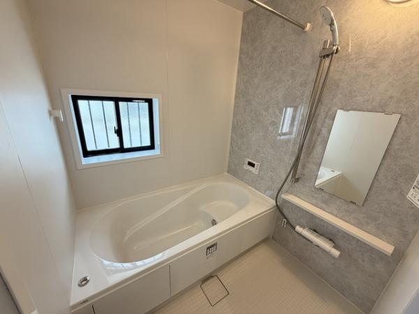 新築戸建 新居浜市土橋２丁目13-34 JR予讃線新居浜駅 2,490万円