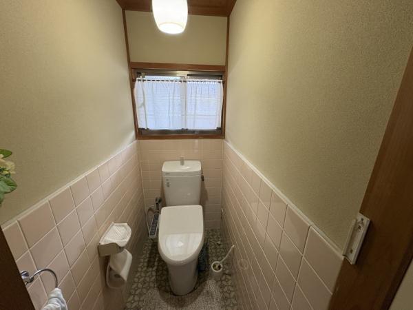 中古戸建 今治市郷新屋敷町１丁目 JR予讃線伊予富田駅 910万円