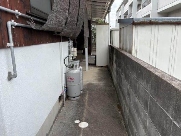 中古戸建 今治市郷新屋敷町１丁目 JR予讃線伊予富田駅 910万円